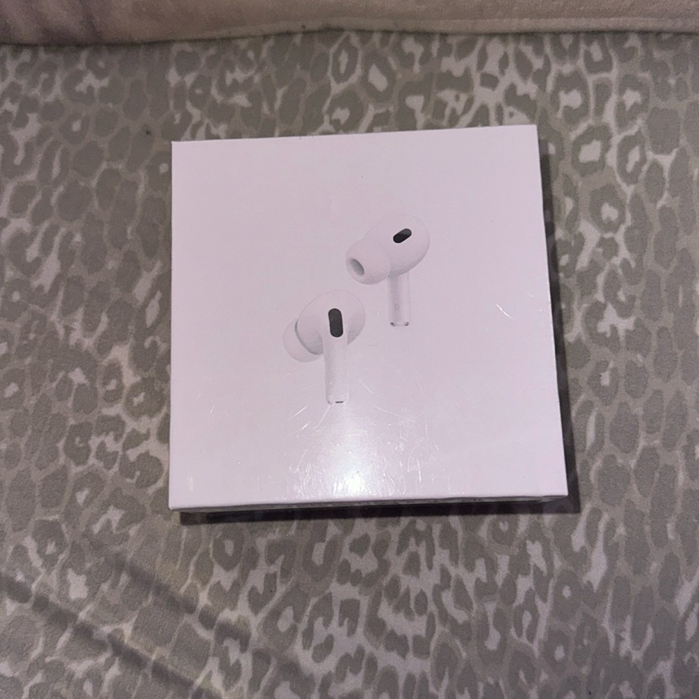BRAND NEW IN BOX Apple Airpods Pro 2nd Generation with Magsafe Charging Case